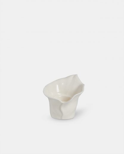 White Ceramic Lily Tealight Holder