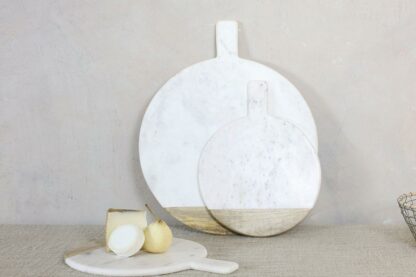 round marble and wood board