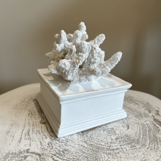 WHITE FAUX CORAL TRINKET BOX