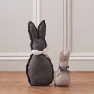 set of 2 easter bunnies
